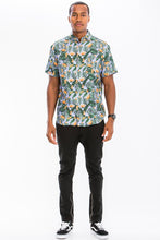 Load image into Gallery viewer, HAWAIIAN BUTTON DOWN SHIRT