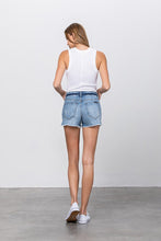 Load image into Gallery viewer, FRAY HEM CUFF DENIM SHORTS