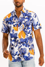 Load image into Gallery viewer, Hawaiian Print Button Down Shirt