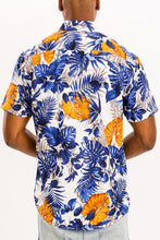 Load image into Gallery viewer, Hawaiian Print Button Down Shirt