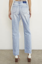 Load image into Gallery viewer, HIGH RISE BAGGY JEANS