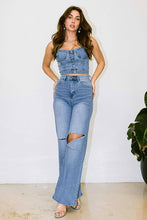 Load image into Gallery viewer, Distressed Wide Fit Jeans